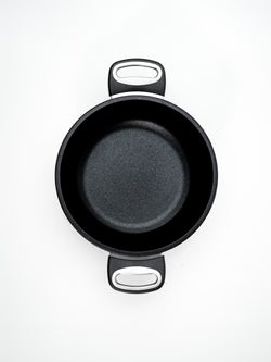 The Classic - Cast cooking pot with glass lid