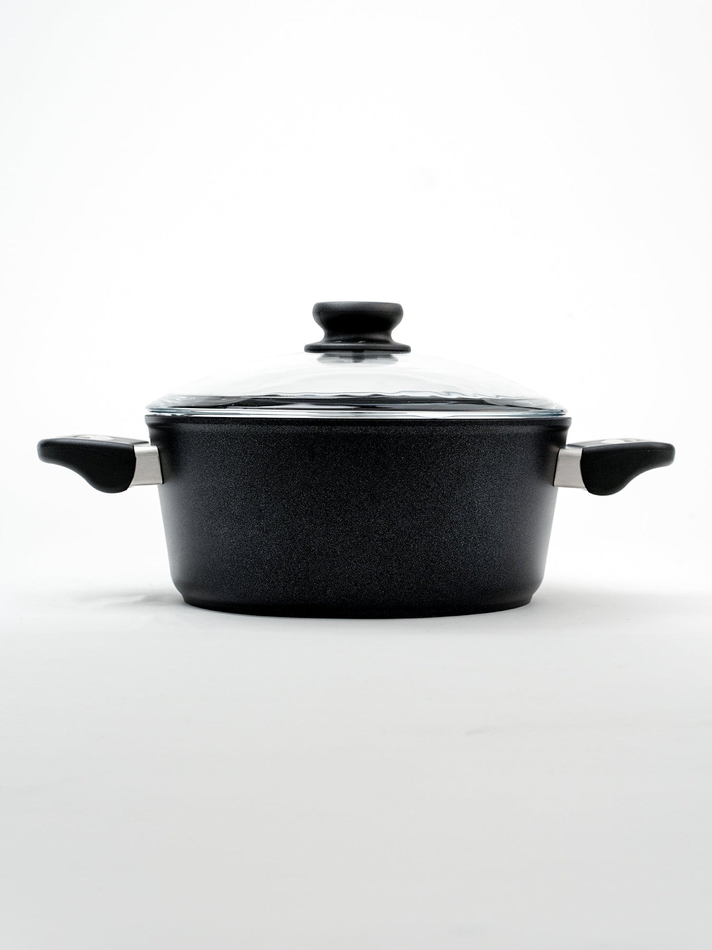 SKK Lightweight cooking pot with glass lid and side handles - side view