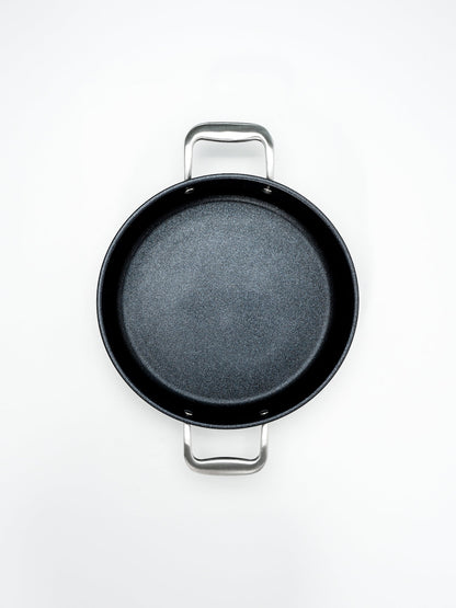 SKK Lightweight round serving pan with glass lid - top view