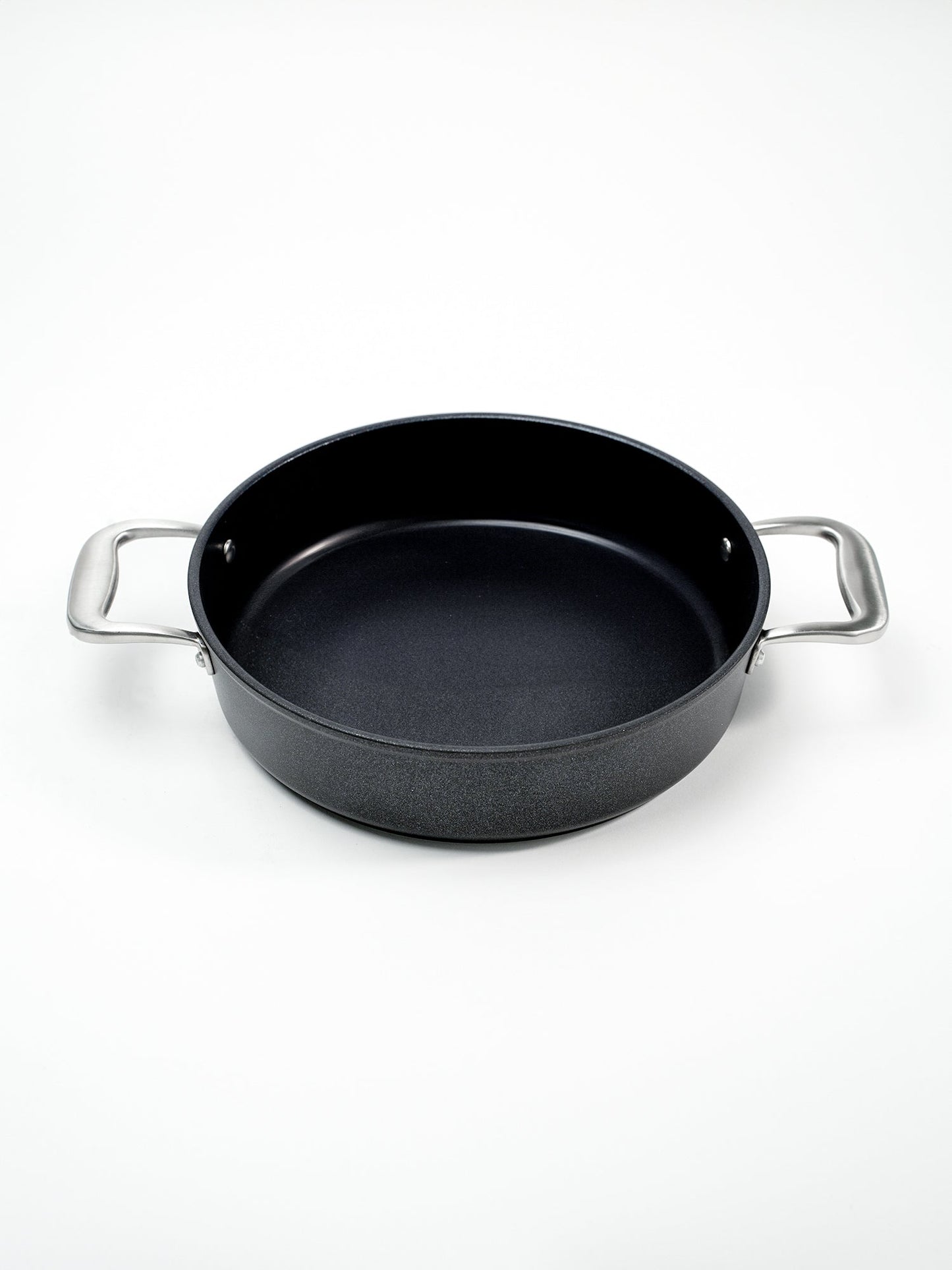 SKK Lightweight round serving pan without lid showing non-stick interior