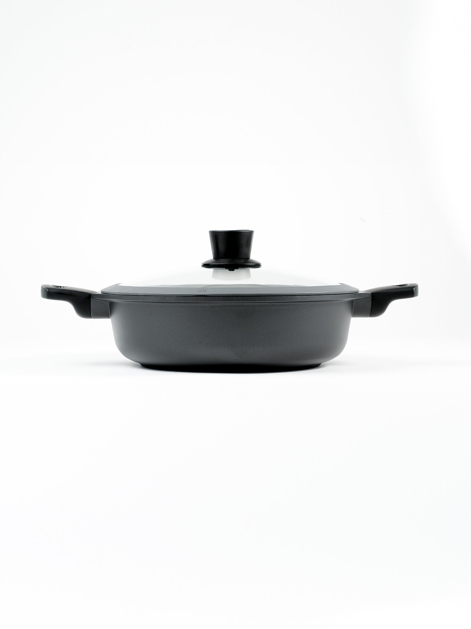 SKK Allrounder serving pan with glass lid - side view