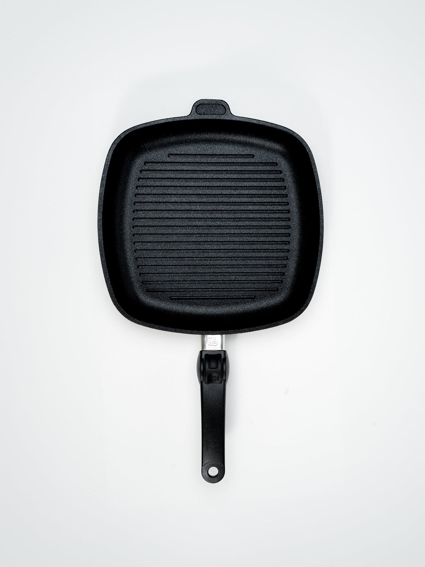 SKK Titanium Square Grill top view — square ridges for professional grill marks, oven safe 260C